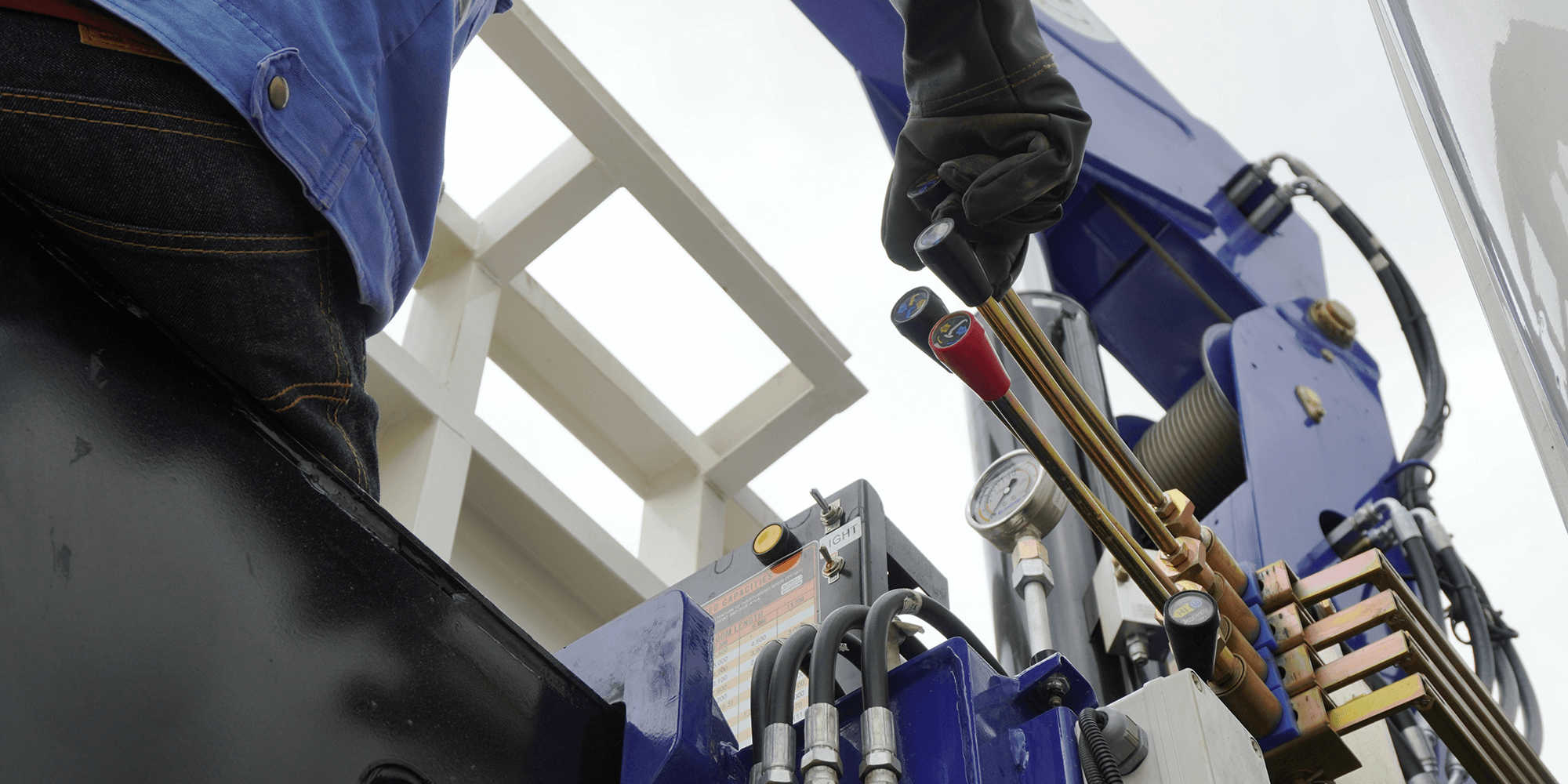 安全 × 迅速 × 精密 確かな技術で、現場の未来を築く